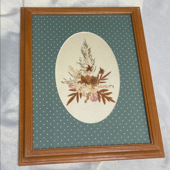 Vintage 90s Rustic Pressed Dried Flower Art Hunter Green Mat Wood Brown Frame - Picture 2 of 8